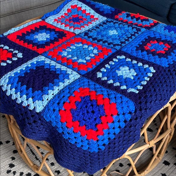 Granny Square crochet Afghan Blanket - Picture 1 of 5